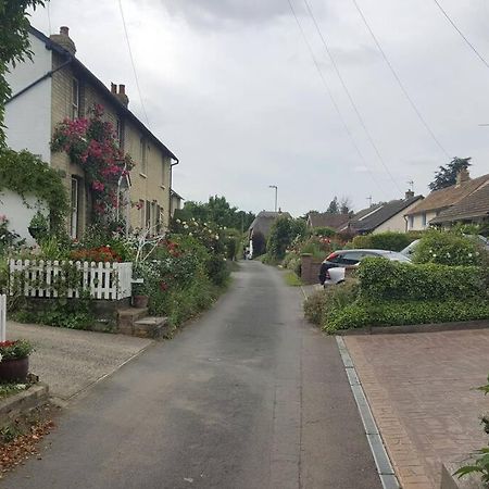Entire Thatched Cottage Melbourn Exterior photo